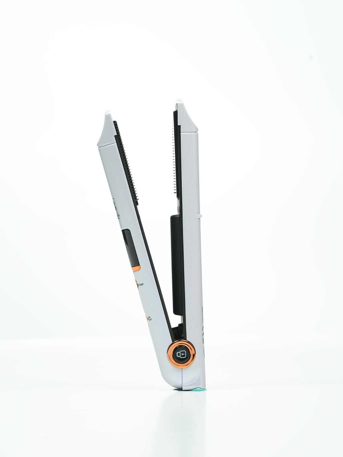 TressBless cordless hair straightener